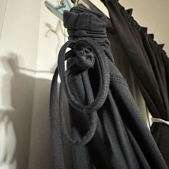 FILA dark gray yoga pants , flared bottoms, side drawstrings to cinch waist - Picture 5 of 8